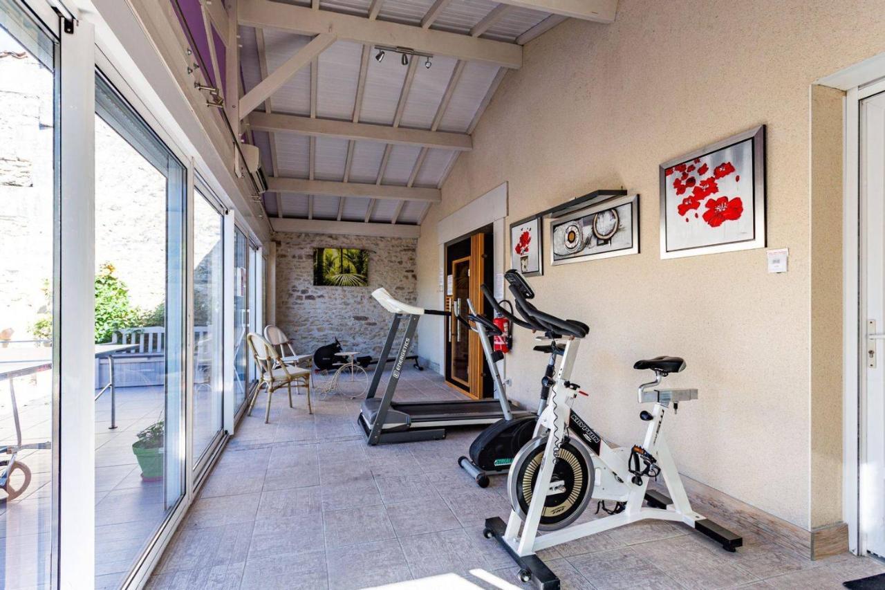 Logis Hotel L'Oliveraie コニャック エクステリア 写真